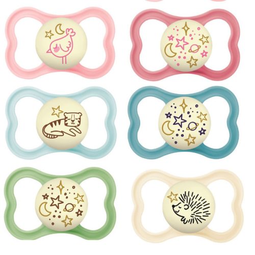 Mam Játszócumi Supreme Night, Világítós, dupla, megújult! szilikon lapított (méret: 3) 16+ hó (2 db/cs)